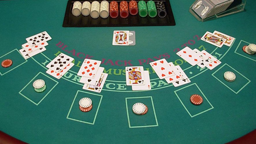 blackjack betting strategy dealer hit soft 17